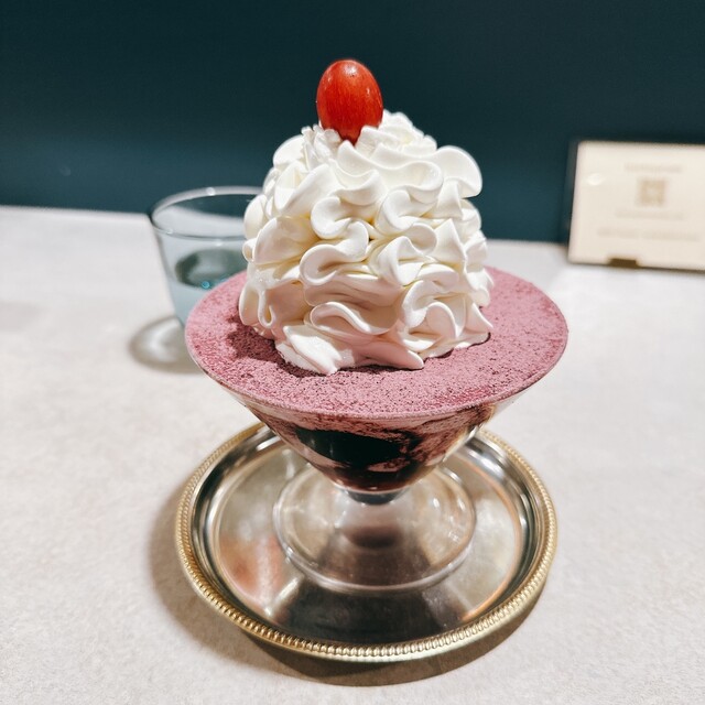 薄野喫茶パープルダリア レトロな中に新しさをかんじるSNS映え喫茶店！北海道デザート＆パン食べ歩き