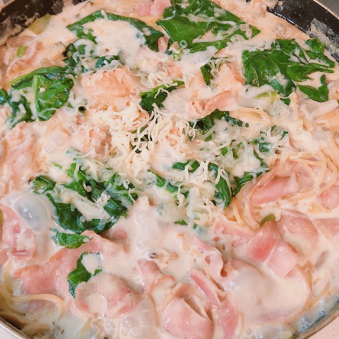 おうちで本格イタリアン！海老とあさりのトマトクリームパスタおうちごはん