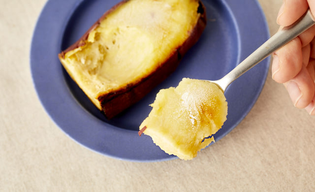 焼き芋の冷凍保存方法と解凍テク！凍ったまま食べれば絶品アイスにも！ほほえみごはん-冷凍で食を豊かに-ニチレイフーズ