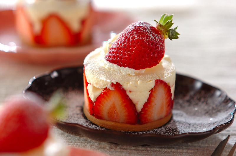 簡単デコの苺レアチーズケーキ☆春お菓子 : ぱおの簡単おうちごはん Powered by ライブドアブログ