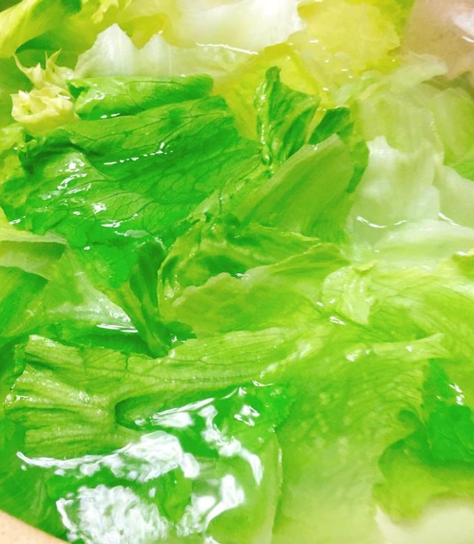 歌舞伎町でレタスしゃぶしゃぶ 吟 ヘルシーな豚しゃぶで女子会♪Oggi.jp