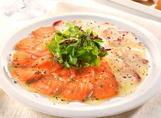 真鯛のカルパッチョにその白子も一緒にブログ荻窪のバーならenfants terribles