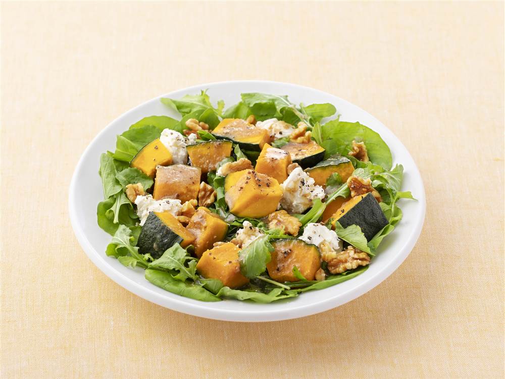 かぼちゃとナッツのクリームチーズサラダ