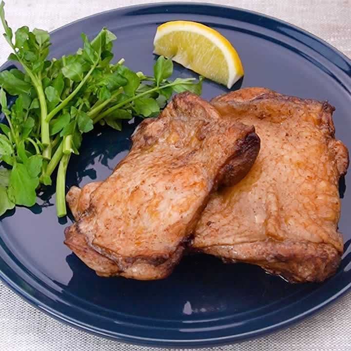 手づかみで豪快に食べるケイジャンシーフード🍤, アメリカで人気の ”キャッチ 手掴み ” スタイルのケイジャンシーフード🍤,大きなカニやロブスターを1匹丸ごと調理する豪快なパフォーマンスに目が離せない😳, 店名：「Catch the Cajun Seafood キャッチザ ケイジャン シーフード 」,カニエビロブスター蟹  蝦手づかみシーフード原宿harajuku