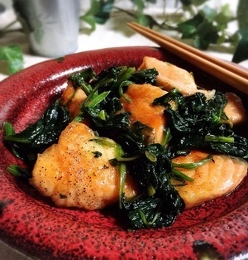 最強にラクでおいしい 冷凍ほうれん草で作る簡単おつまみ「ほうれん草のやみつきアーリオオーリオ」 - レタスクラブ