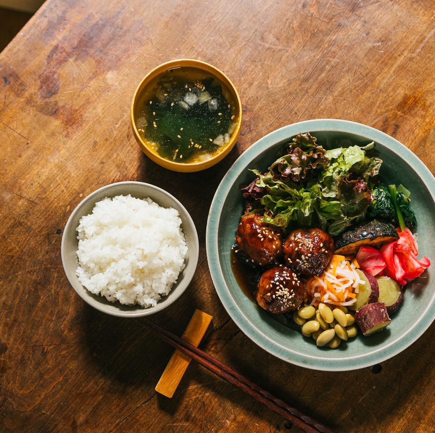吉祥寺「戎ビアホール」吉祥寺駅前の隠れ地下居酒屋で1,000円以下ランチ！むーなび