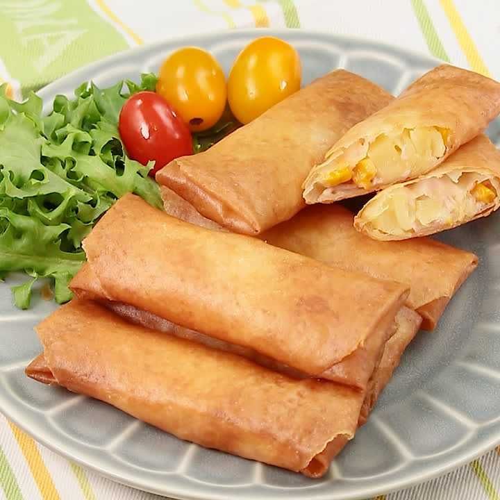 新食感！レンジで30秒♪春巻きの皮で作るモチモチ蒸しピザ