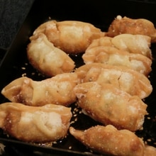 やみつきおつまみ 餃子の皮の甘辛和え