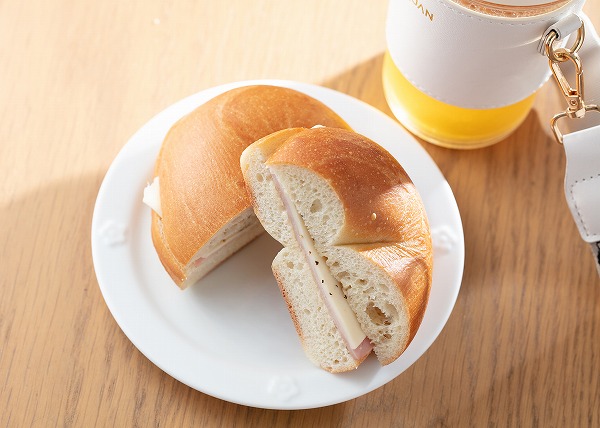 コストコベーグルでほうれん草のポパイサンドを作ってみた！ - I AM A DOG