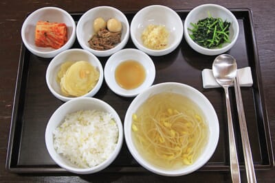 国民のおかず人気メニューのチャンジョリム作り: