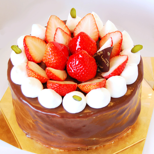 2.いちごの生チョコデコレーション – パティスリーガレット – 大阪平野のガレットブルトンヌ専門店