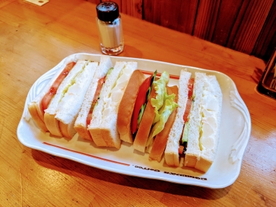 コメダのカツサンド カツパン が美味しくてデカすぎた！値段やカロリー・大きさは？持ち帰りは可能？ - カフェの情報館