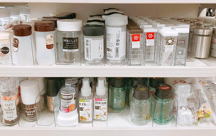 Amazonスパイスボトル 調味料入れ 6個 PETプラスチック 塩 コショウ 砂糖 容器 100ml シフターキャップ付き 粉末 調味料ボトル ミニ ボトル 保存容器 軽量 ポータブル コンパクト キッチン バーベキュー用調味料入れ オンライン通販