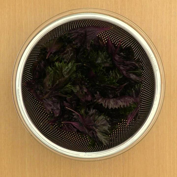 紫蘇の実の塩漬け - mogu mogu MOGGY