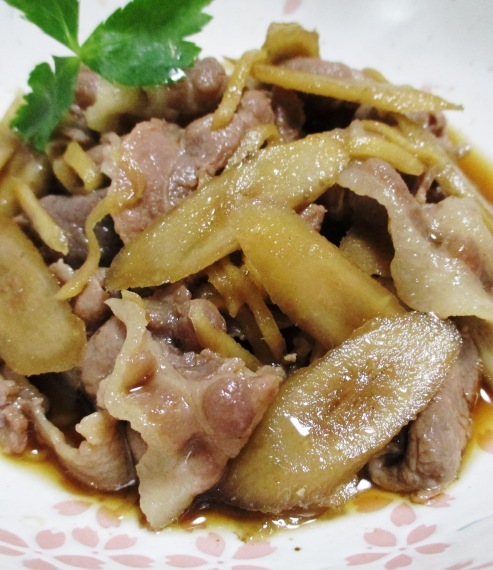 味が染み染み♪ 豚肉とごぼうのしぐれ煮