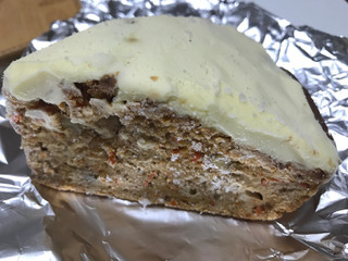 チーズケーキ至上主義の私、キャロットケーキにハマるくらら