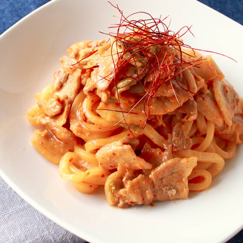 仕事終わりにぴったり！簡単やみつきうどんレシピ