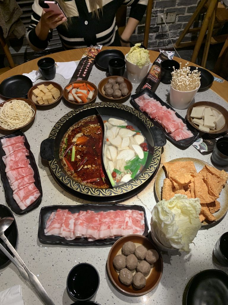 彼氏と友達と3人でご飯する時の心理とおススメの話題や見られるところ – メンズ婚活アシスト for 30's