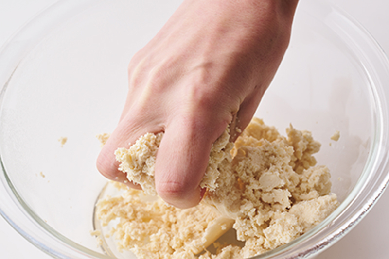 見た目も味も鶏そぼろ！ 豆腐そぼろの2色丼