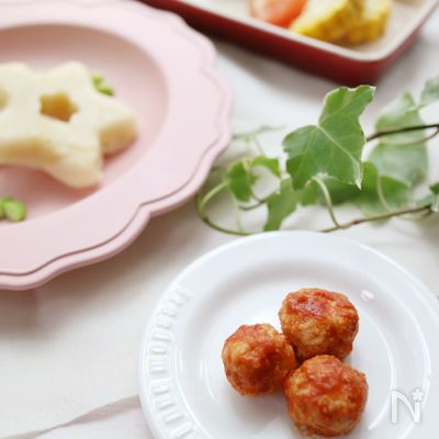 ほったらかしで、、、, 炊飯器で簡単にできる🤭, 栄養士ママのなあです。, 今日は＼ほったらかしで！チキンライス,おかゆって毎日食べるものだから, 飽きずに食べてもらいたいよね☺️, ちょっとアレンジするだけで, ぱくぱくたべてくれるようになるから,ぜひ試してみてね🤭, ✼•• recipe ••✼, ✎𓈒𓂂𓏸材料✎𓈒𓂂𓏸, ・米 1 2合, ・水 450ml,・たまねぎ