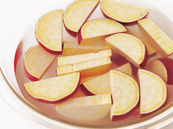 フライパンで簡単！ホクホク焼き芋レシピ