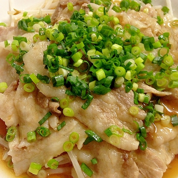 レシピ フライパンで簡単♬もやしと豚バラのチーズ焼き♬ - しにゃごはん blog