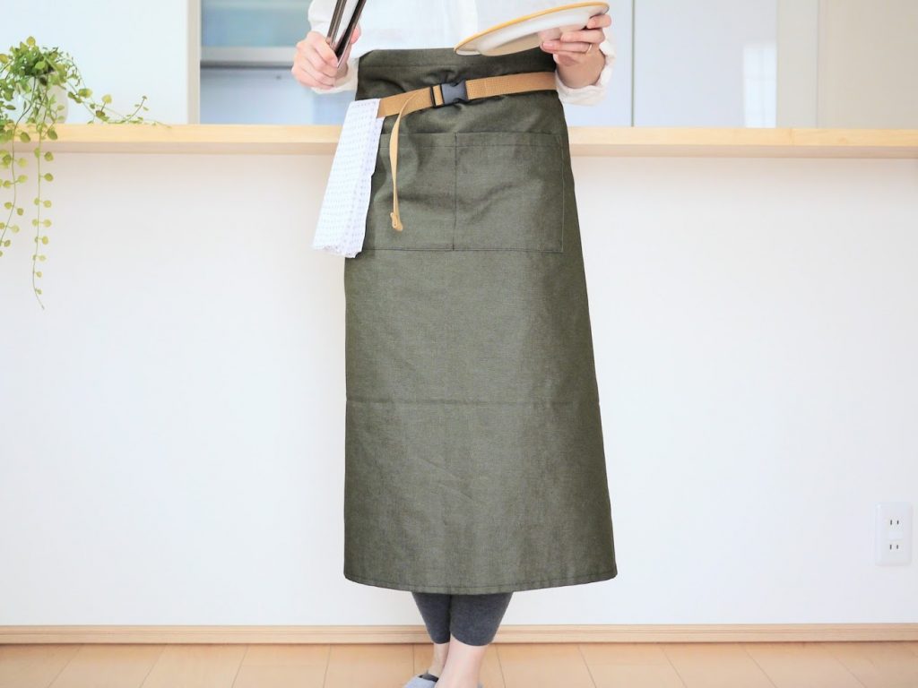 作り方☆「カフェエプロン」Sサイズダッフィー等の縫いぐるみに無料型紙工房ことろ