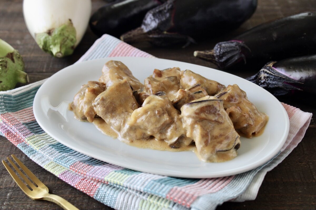 うたまるごはんかんたん離乳食幼児食🥣 on Instagram: “←過去投稿はこちらから🌼 野菜もお肉も一緒に摂れちゃうプルコギ丼 !大人もおいしく食べられます💕 大人はコチュジャンを少し入れても🤤👌 下味冷凍も調理後の冷凍もどちらも可能です◎下味冷凍してた場合は ”