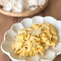 白だしで簡単！ 鶏肉と舞茸の炊き込みご飯 具材2つだけ！包丁を使わない！炊飯器に入れて炊くだけ