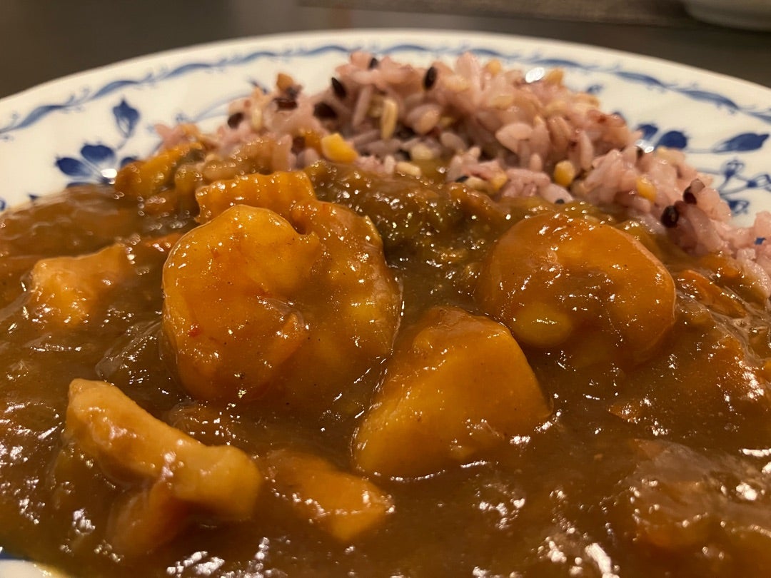 銀座カリーで旨味たっぷりシーフードカレ