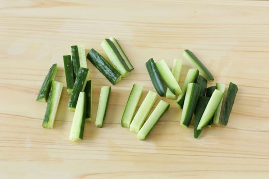 味よし食感よし見栄えよし！「しましまきゅうり」で簡単おつまみフーディストノート