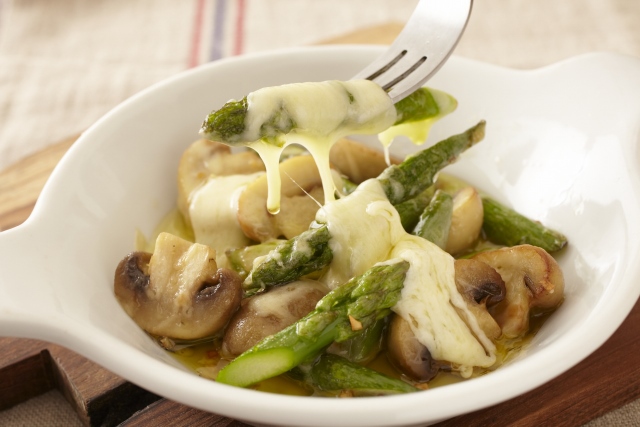 焦がしにんにくでベビーホタテとマッシュルームのアヒージョ風♪焦がしにんにくちびっこうさぎとかめご飯