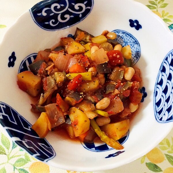 カラフル夏野菜と鶏肉のトマト煮