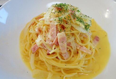 おかずラー油で冷製カルボナーラ風そうめん