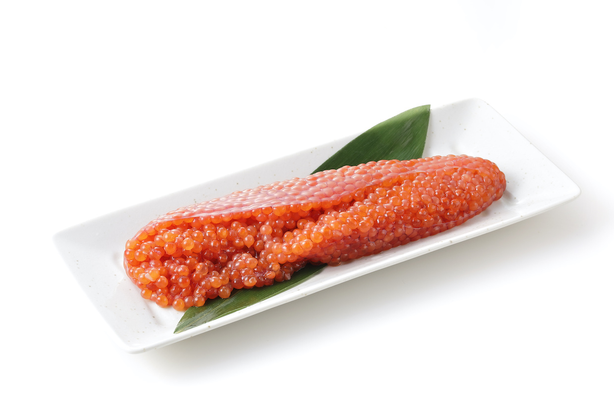 黄金いくら「しゃくなげの森」尺ヤマメの黄色い魚卵 宮崎旅サラダ