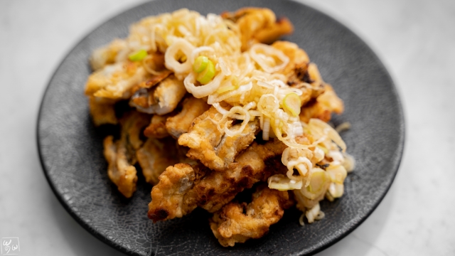 昨日釣った太刀魚🎣🐟 天ぷらと炙ったお刺身をすだちポン酢で🥢 天ぷらふわっふわ😍 刺身はやっぱり炙る方が好み🫶台風🌀影響で激しぶで少ししか釣れない日やったけど😇 また来週の釣りでは釣れますように❤️‍🔥🙏RATA_RATA手作りごはん太刀魚天ぷら釣果ごはん