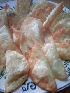 まだ間に合うクリスマスのおやつ♪餃子の皮で星のリースアップルパイ