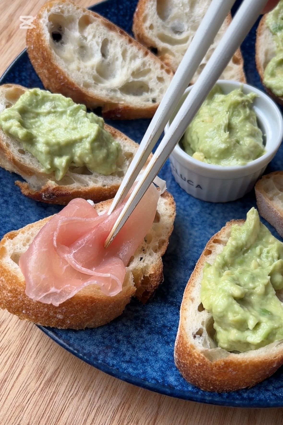 基本からアレンジまで！思わずつくりたくなる「アボカドフランスパン」のレシピ集クックパッド