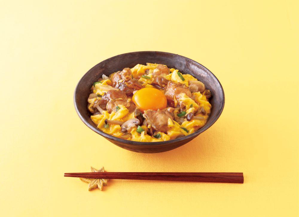 朝締め鶏の焼き鳥とふわふわ卵の親子丼を味わって！「炭火焼き鳥 鶏尽」ウォーカープラス