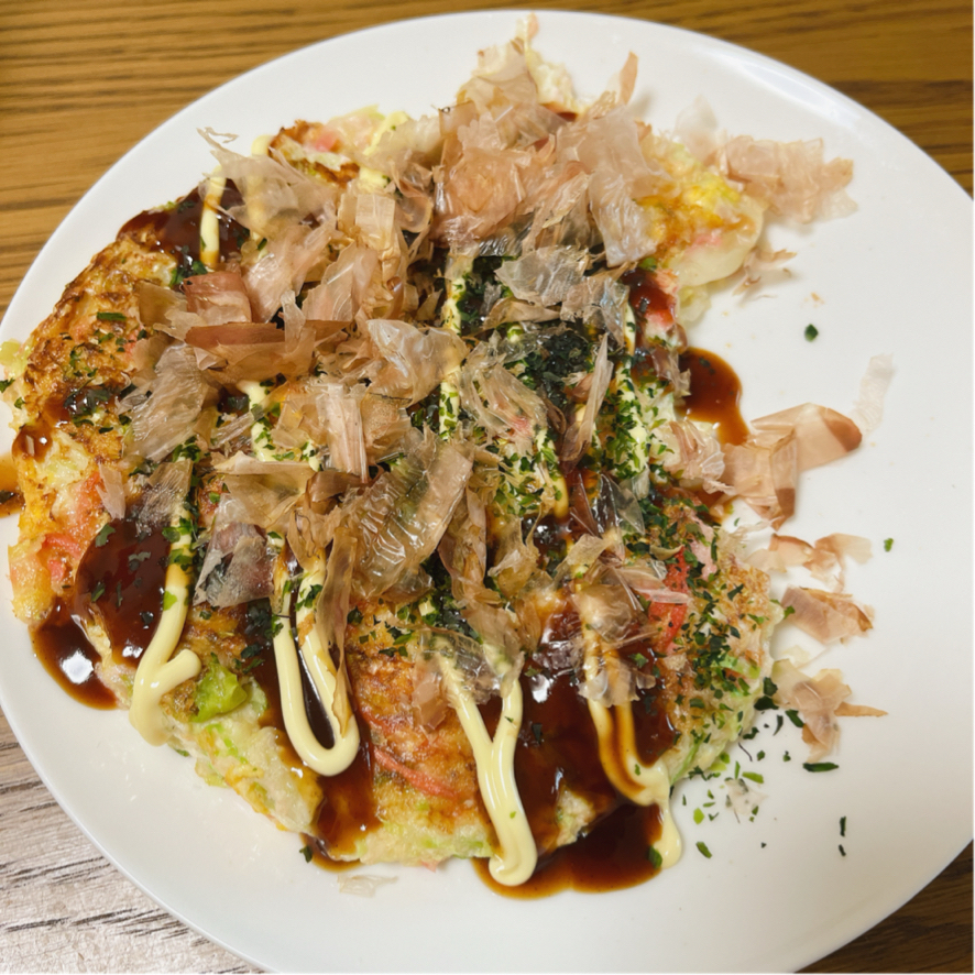 ぶ厚い幸せ♡基本のお好み焼き！ キャベツたっぷり