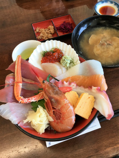 サルスエラ バルセロナ風魚介のブイヤベース美味しいスペイン料理とパエリアはエステーリャ