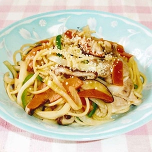 水菜とベーコンのバター醤油サラダパスタ