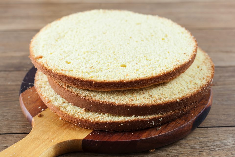 レンジでたった4分 ふわふわスポンジケーキの作り方！ホットケーキミックスで簡単