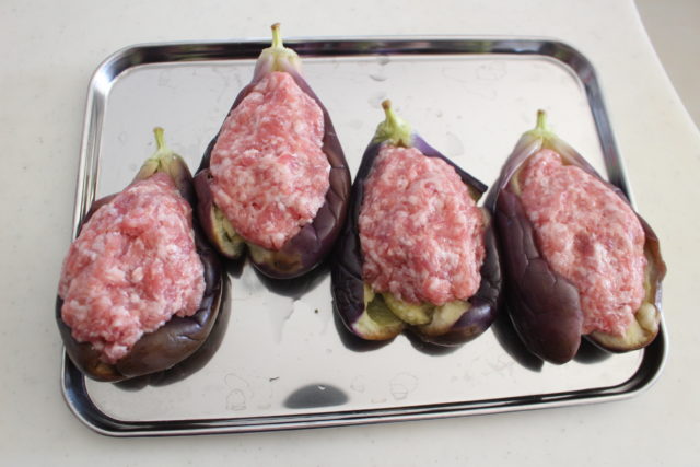 レンジで簡単！！なすと鶏ひき肉と塩昆布のぽん酢蒸しクラシル