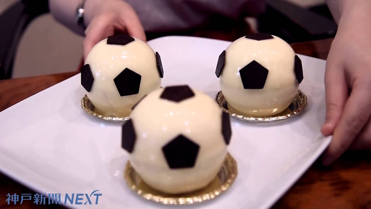 サッカーボールケーキ 5～7号フルーツ or いちご or マンゴー選択誕生日 デコレーションケーキ バースデーケーキ