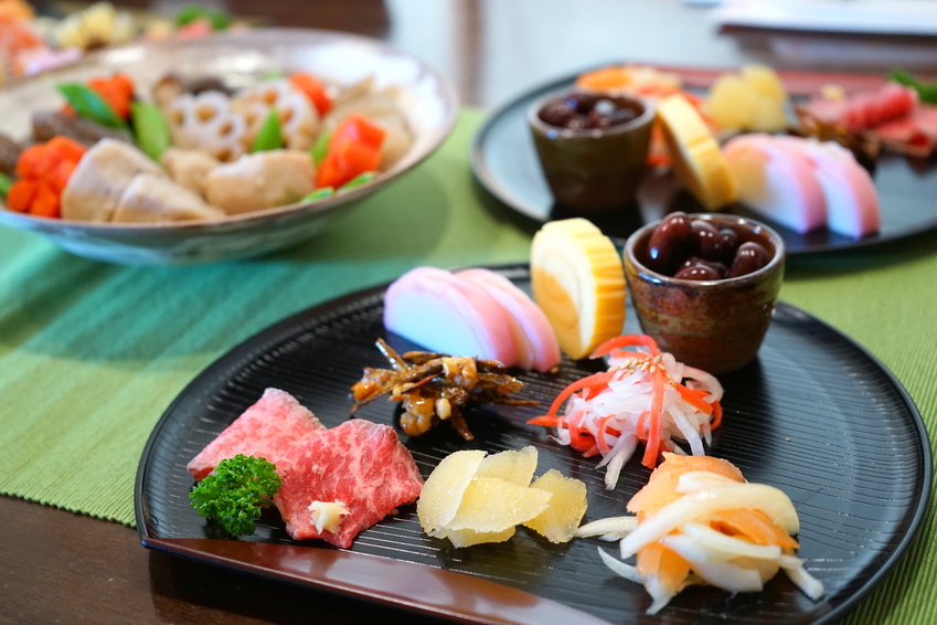 ワンプレートおせちがかわいい！盛り付けがおしゃれに決まるお皿の選び方おうちごはん