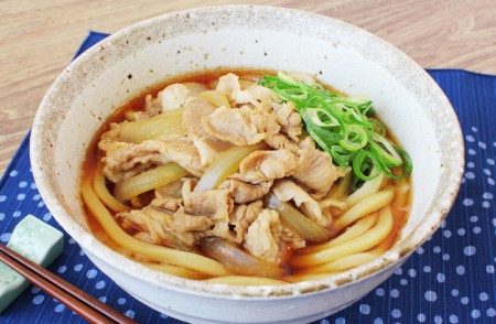 肉うどんの献立 2022年9月6日の昼ごはん我が家の献立の記録、糖尿病で食事制限、リウマチの記録