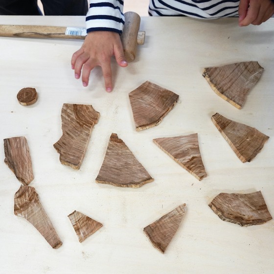 ☆売り切れました☆ディパインブルー 自然の木を使ったウッドレジンのネックレス - Handmade Bank-ハンドメイド 手作り作品作家の宣伝サイト