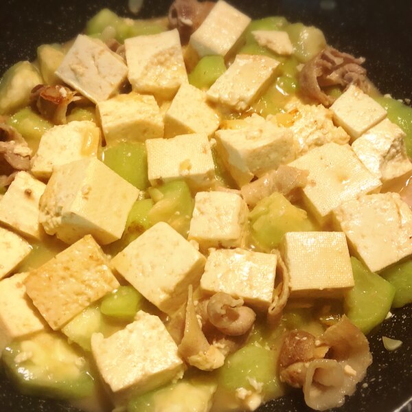 野菜ソムリエプロ大友美幸の「ナーベラー ヘチマ ともずくのスープ」 - ベジコラボ