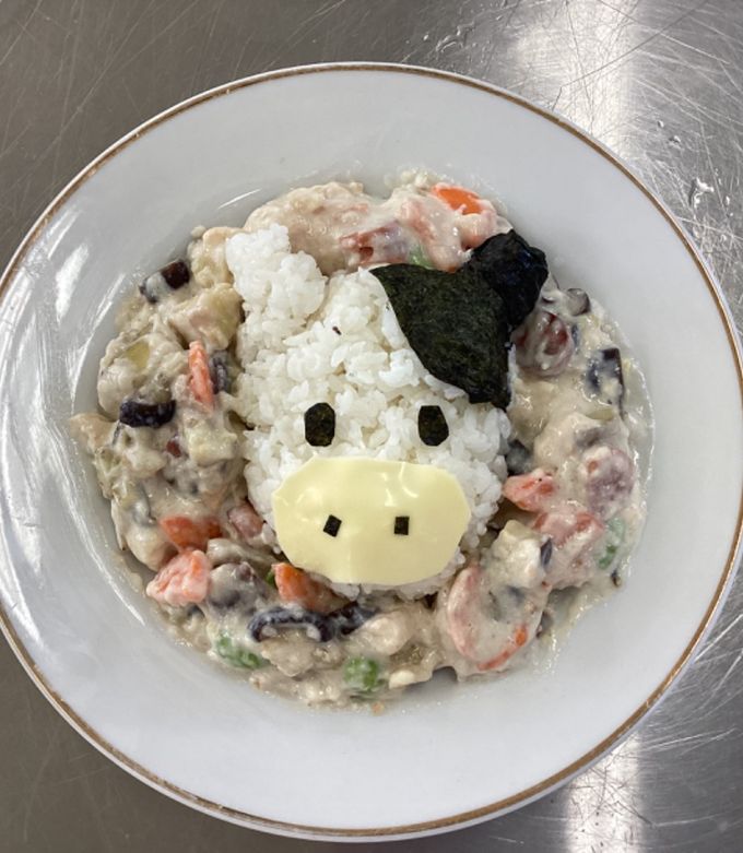 具だくさんのビーフシチュ